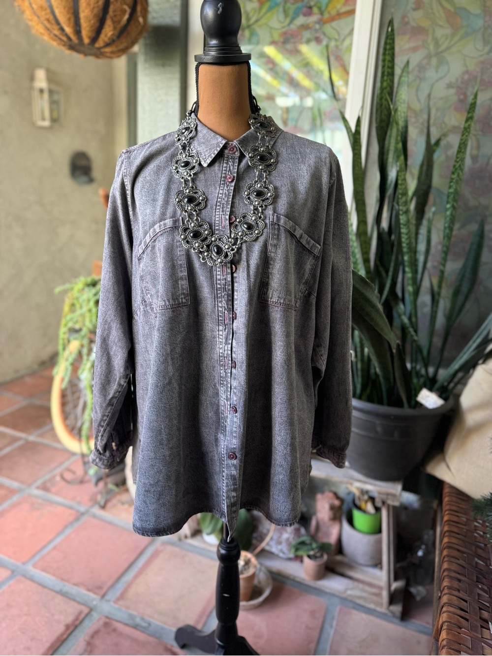 Vtg Joan Rivers Washed Black Button-Up Shirt